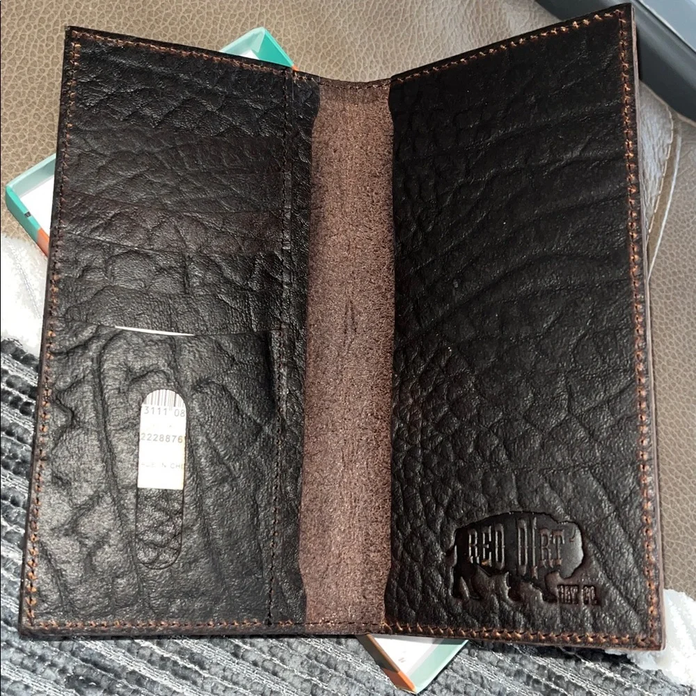Red Dirt Hat Company Men's Rodeo Wallet Bison Grain Leather NWT